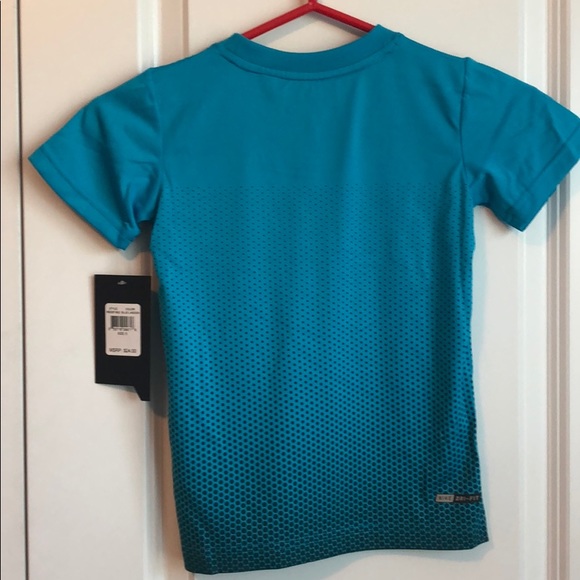 Hurley shirt - Picture 2 of 4